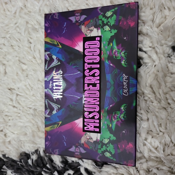 colourpop disney villains eyeshadow palette - Picture 1 of 3